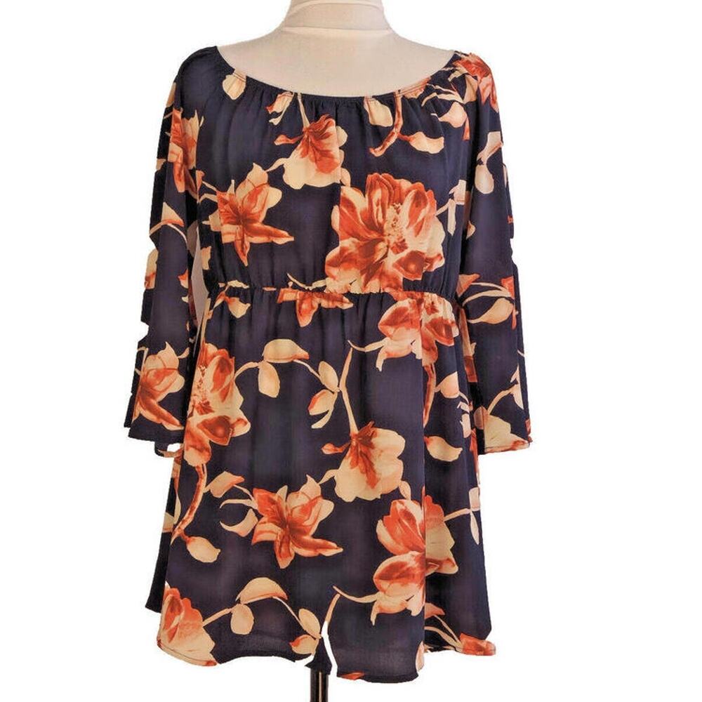 Wishful Women's Size Large Blouse Navy And Coral Floral Tunic Top